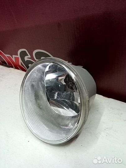 Фара противотуманная Toyota RAV4