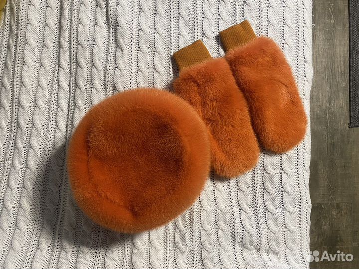 Шапка, варежки