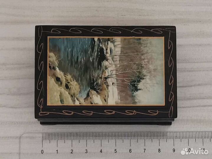 Шкатулка деревянная лаковая миниатюра