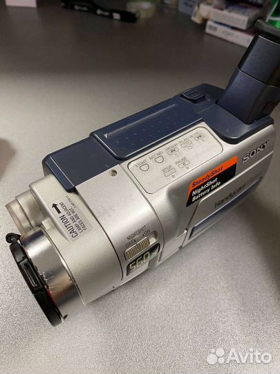 Видеокамера Sony CCD-TRV418E