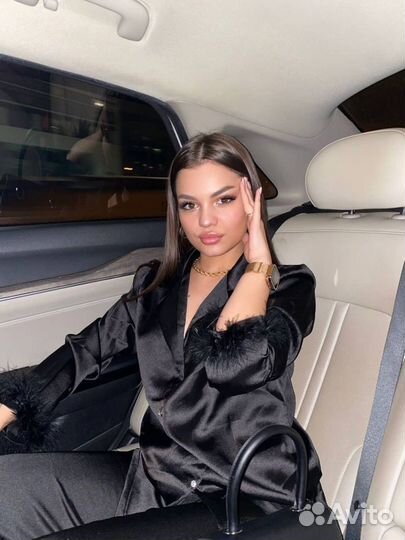 Танцовщица,Хостес