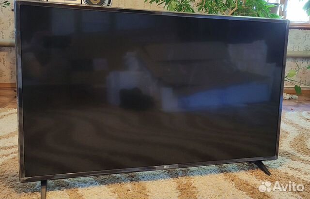 Телевизор LG 43UJ630V