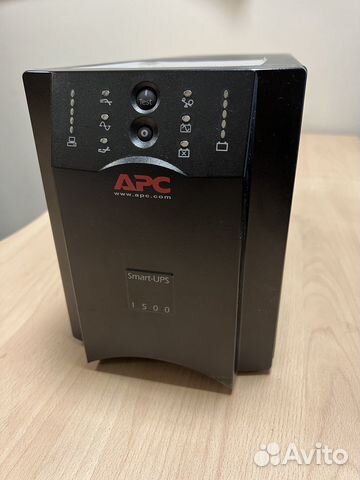 Бесперебойник APC Smart-UPS 1500
