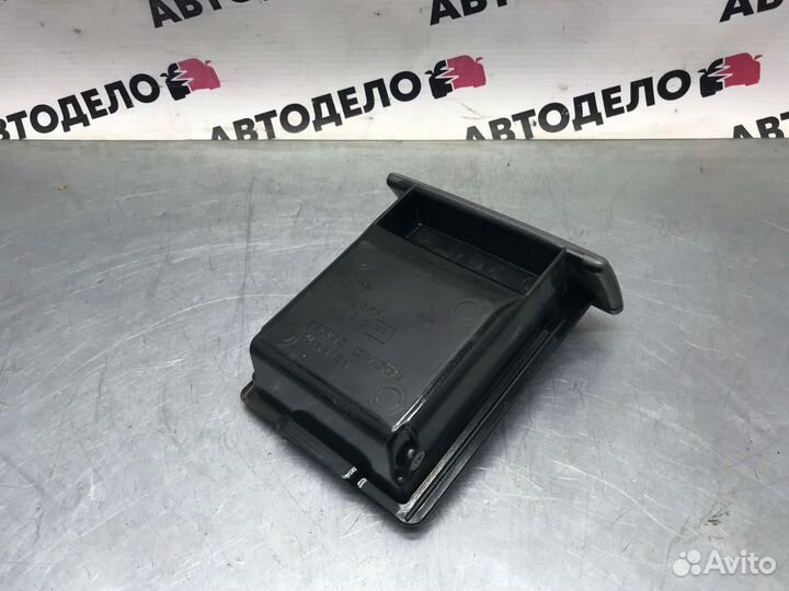 Пепельница Nissan Almera N15 1998 г.в