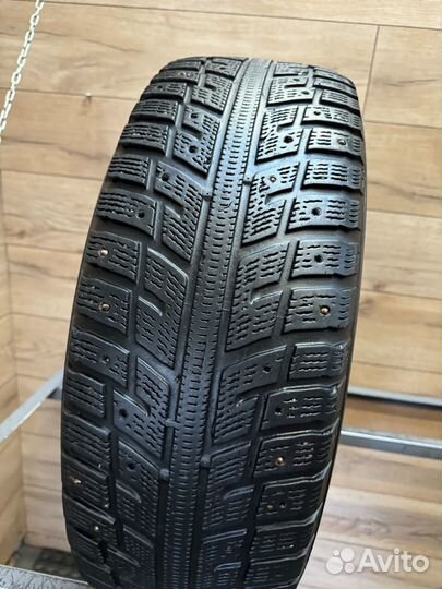 Kumho I'Zen KW22 235/65 R17