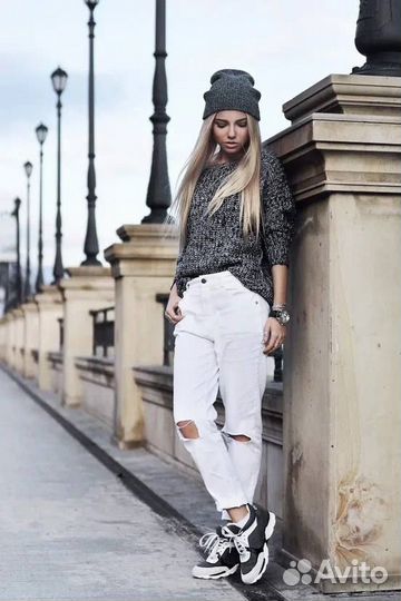 Продавец-Консультант молодёжной одежды