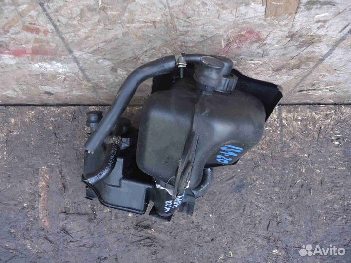 Бачок для mercedes-benz S-Class (W220)