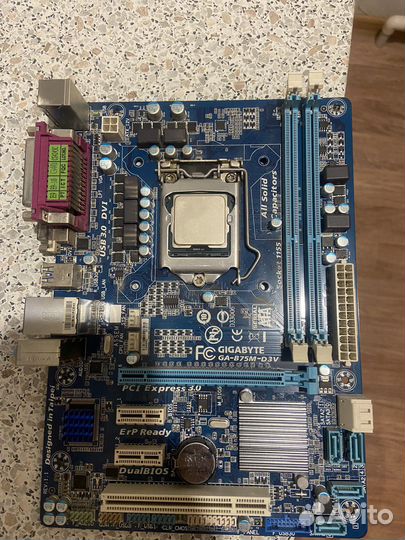 Материнская плата с процессором 1155