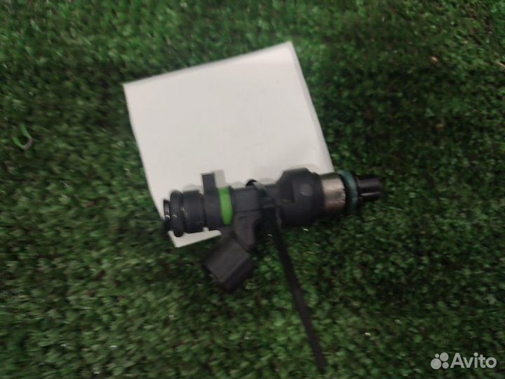 Форсунка топливная Nissan Teana J32 vq25de 2008