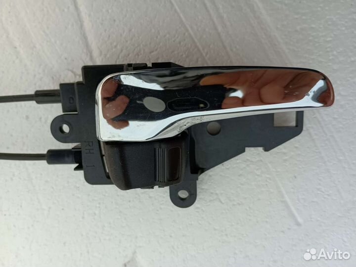 Замок двери (задняя правая) Grandis