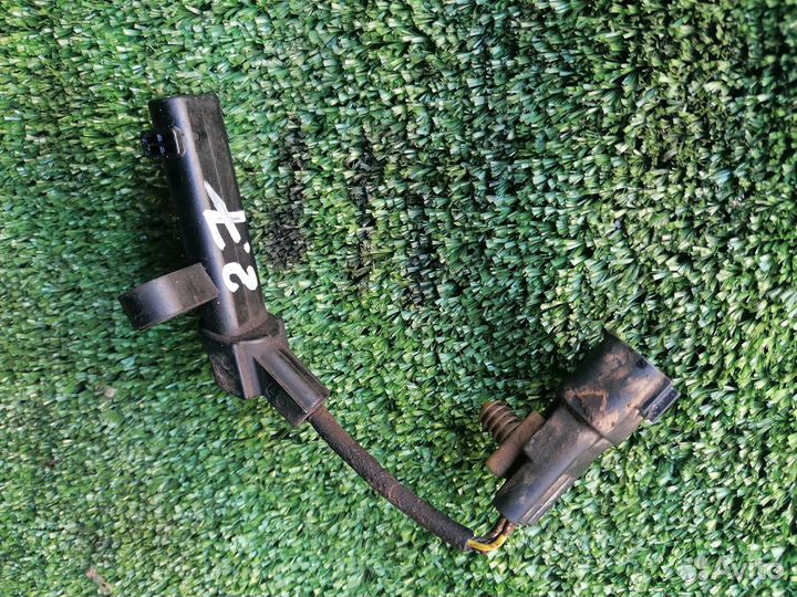 Датчик коленвала на LR Discovery III 04-09 2.7TD