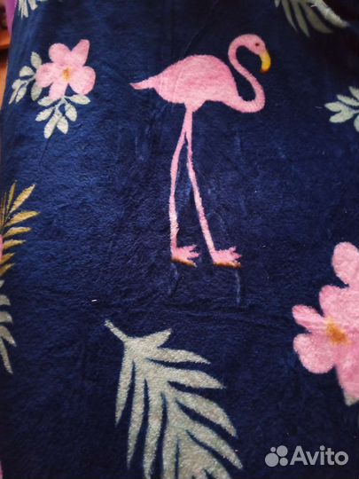 Пушистый флисовый плед