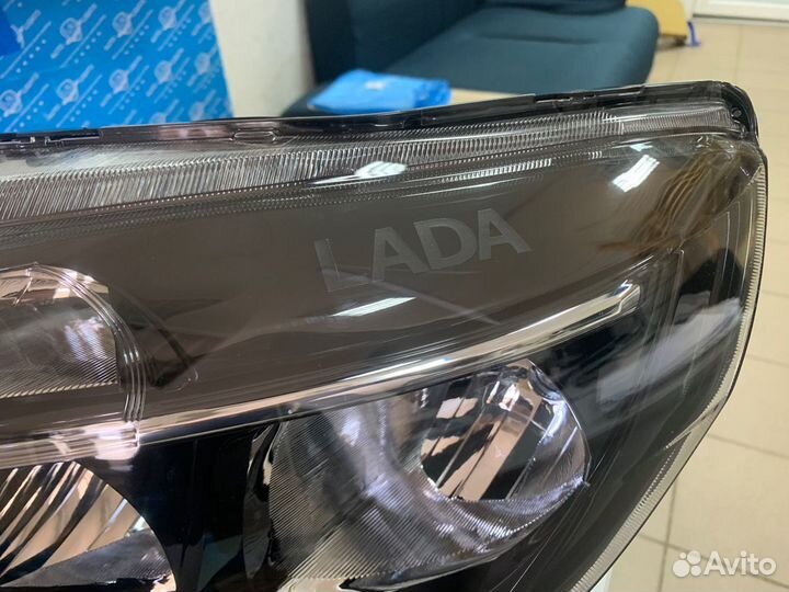 Фара левая Vaz Vesta Ваз Веста новая