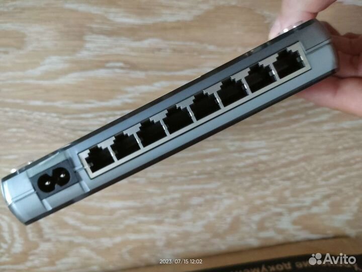 Коммутатор hp v1405-8 switch