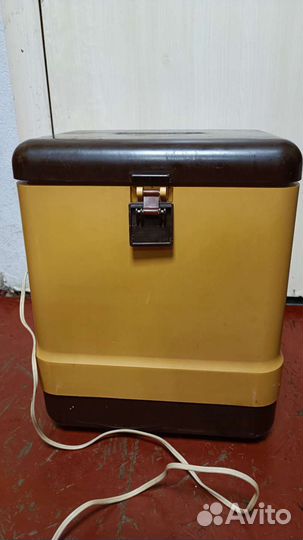 Холодильник- подогреватель для автомобиля