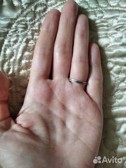 Кольцо с лабрадоритом р. 16,5