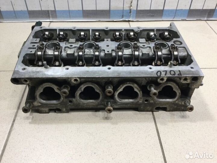 Головка блока цилиндров (гбц) Volkswagen Polo