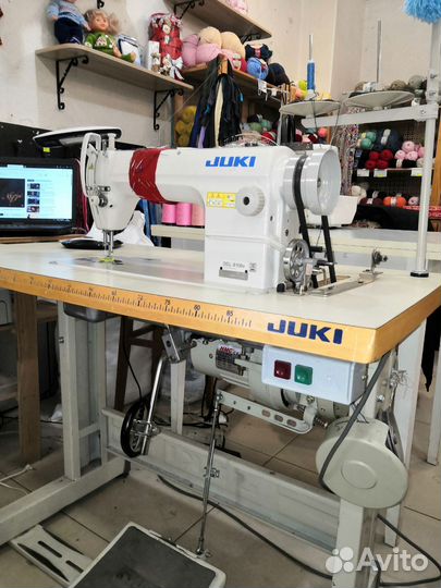 Промышленная швейная машинка juki