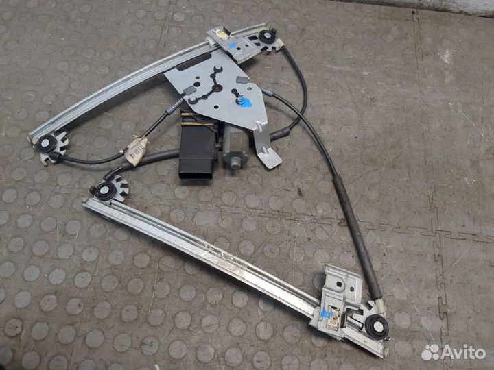 Стеклоподъемник электрический левый передний Skoda Octavia Tour, 2001