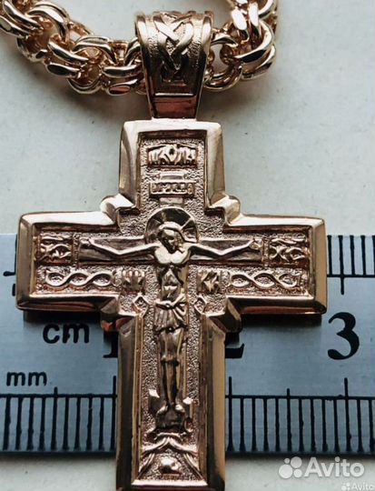 Крест на цепи