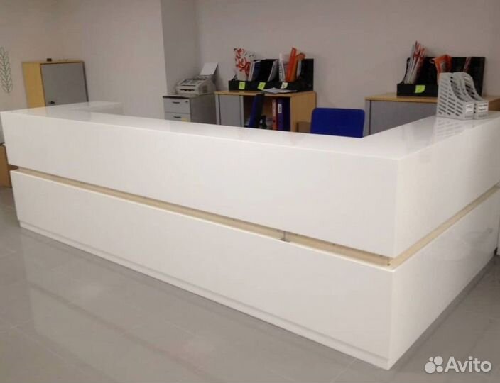 Ресепшн для бара из искусственного камня