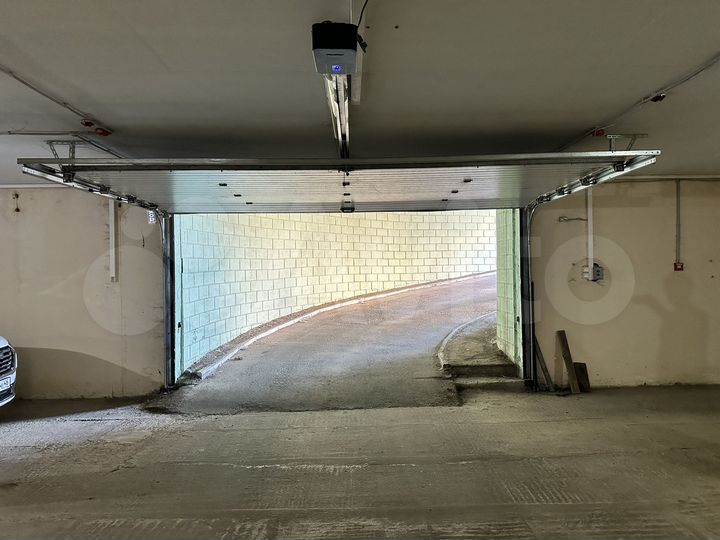 Машиноместо, 19 м²