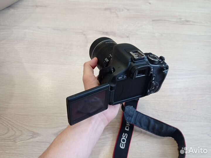 Зеркальный фотоаппарат canon 600d