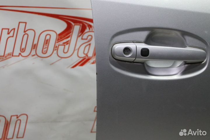 Дверь передняя правая Toyota Prius 20 NHW20