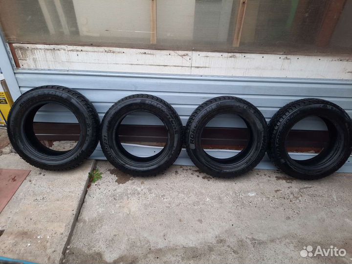 Roadstone Classe Premiere 185/65 R15