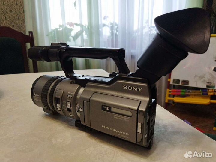 Видеокамера sony vx 2100