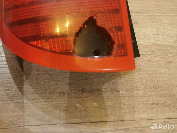 Фонарь задний левый Mitsubishi colt VI