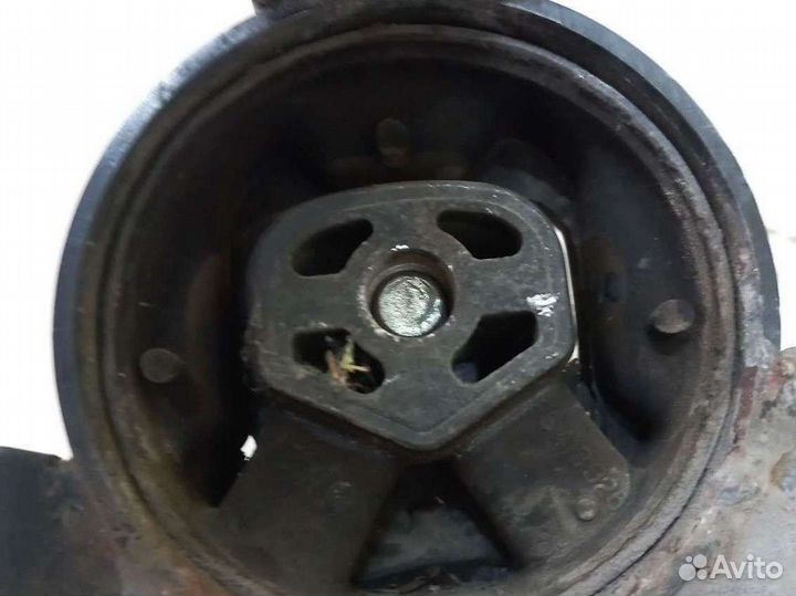 Подушка кпп Шевроле Реззо