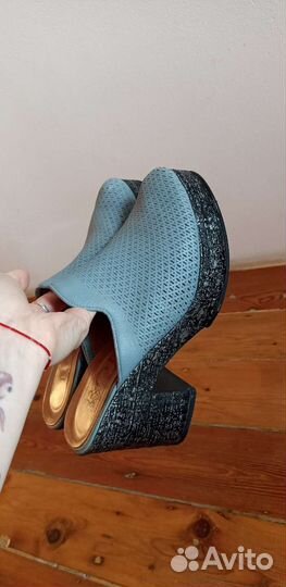 Сабо на платформе 38