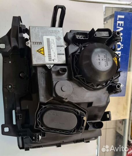 Фара левая Range Rover Vogue 3