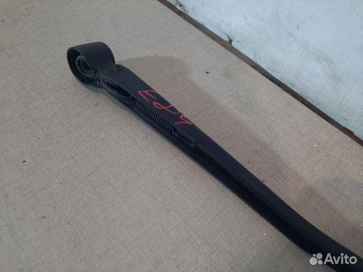 Поводок дворника задний Bmw X1 E84 N46B20BD 2011