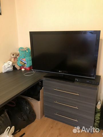 Письменный стол с ящиками