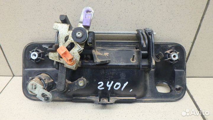 Ручка багажника Toyota Tundra 2 2007-2013