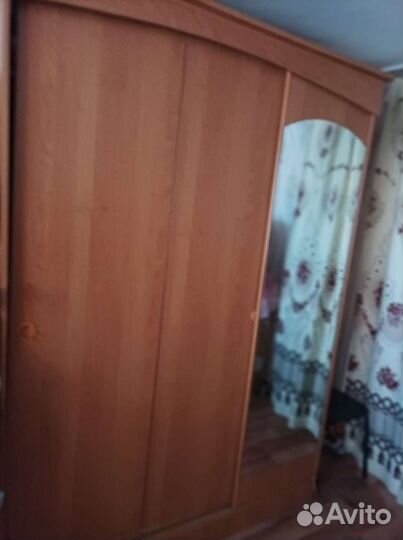 Шкаф купе с зеркалом бу