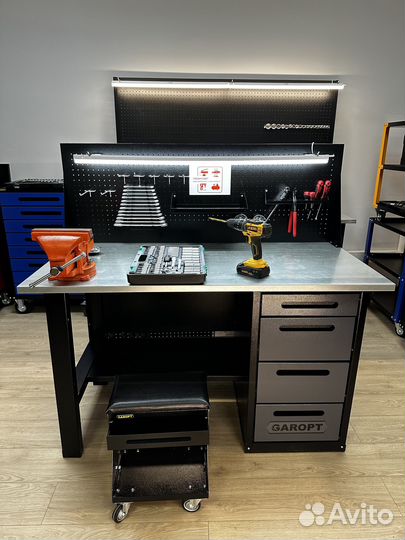 Верстак слесарный 1400мм