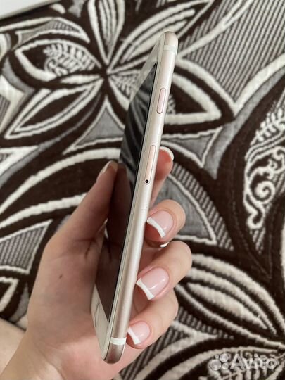 Телефон iPhone 7 128gb