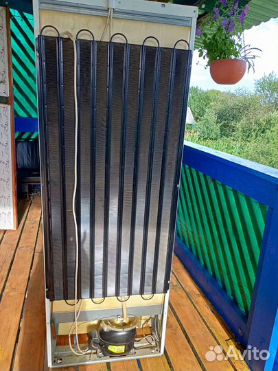 Холодильник бу indesit