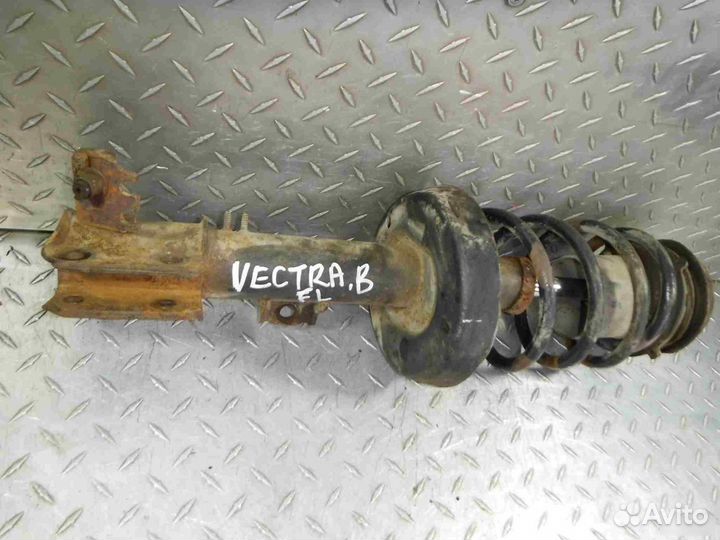 Стойка амортизатора переднего левого Opel Vectra