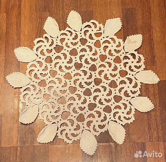 Салфетка плетёная кружевная с вышевкой СССР