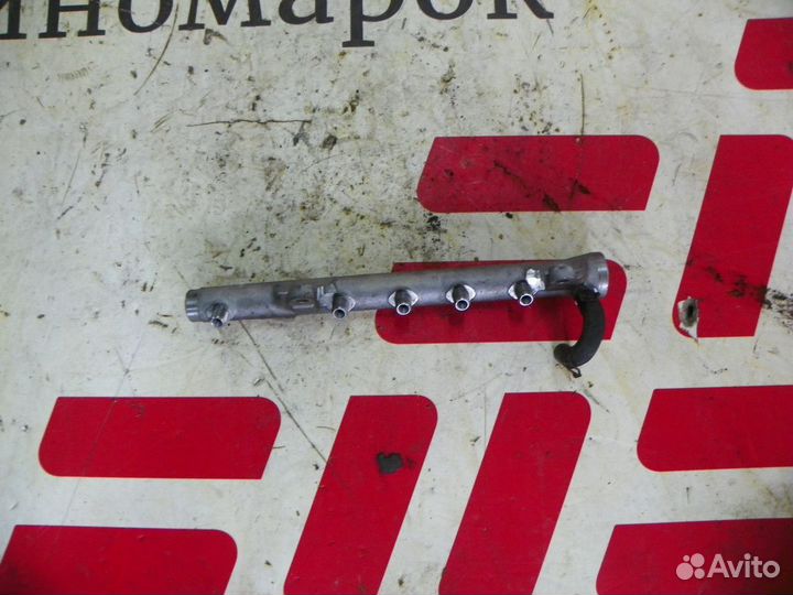 Рейка топливная (рампа) Skoda Octavia