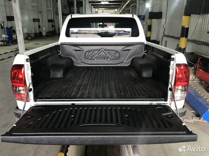 Вкладыш в кузов под борта Toyota HiLux 2015-2022