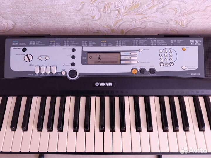 Синтезатор yamaha PSR-E213