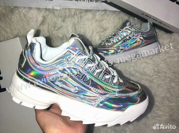 Holographic fila sales disruptor