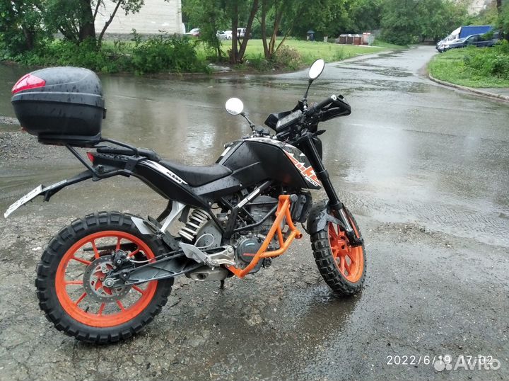 Продаю мотоцикл KTM Duke 200