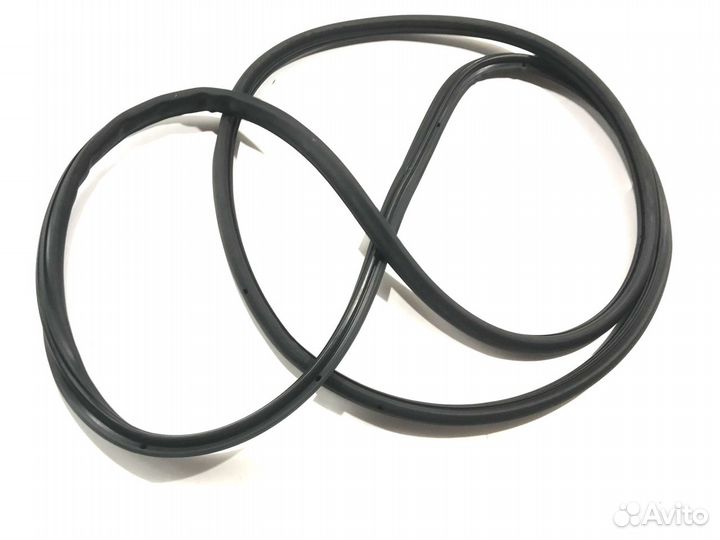 Уплотнитель задний левый Audi A6 C6 Avant