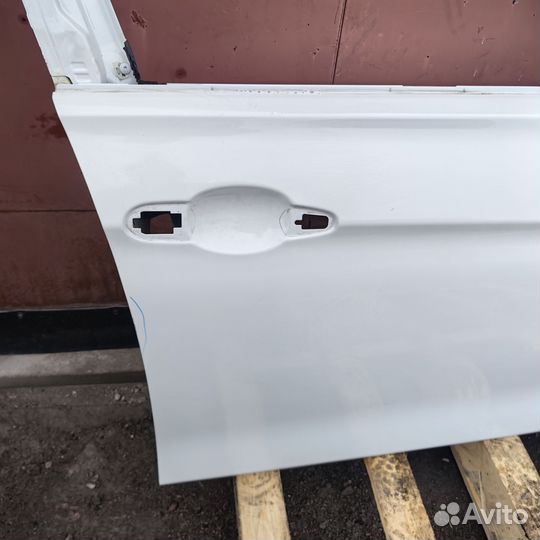 Передняя правая дверь BMW f30 f31 f35 f80 белая